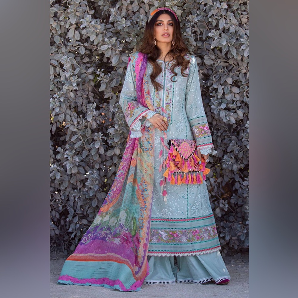 Farah talib aziz lawn ‘22